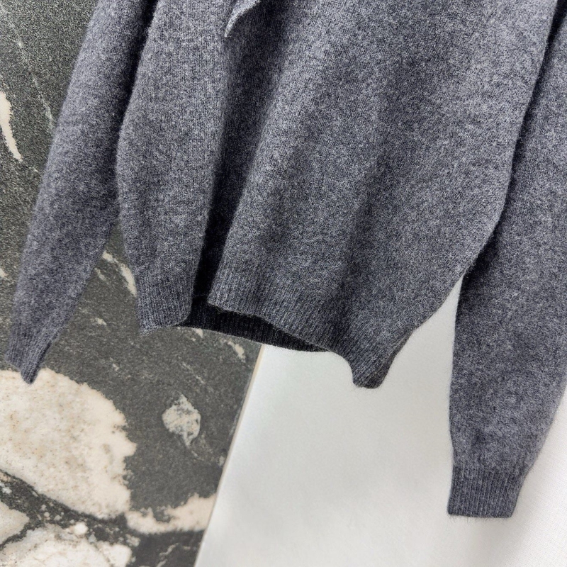 chr1st1an D10r sweaters